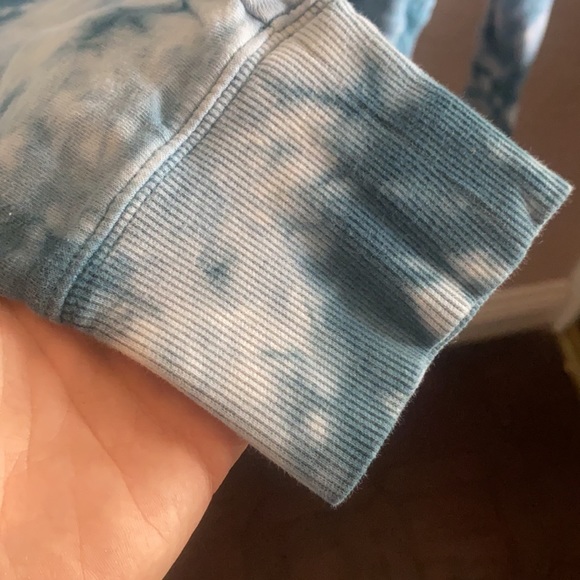 Athleta Medium Hoodie Tie Dye Ladies Sweat Shirt - Picture 3 of 5